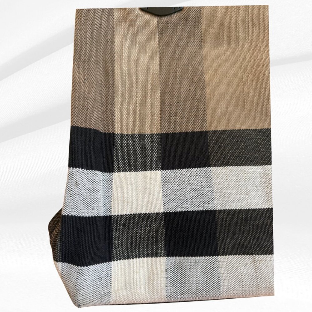 Burberry House Check Canvas and Leather Tottenham Tote Bag Pre-Owned - Picture 7 of 17